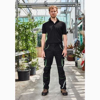 Functional Pants In Casual Look