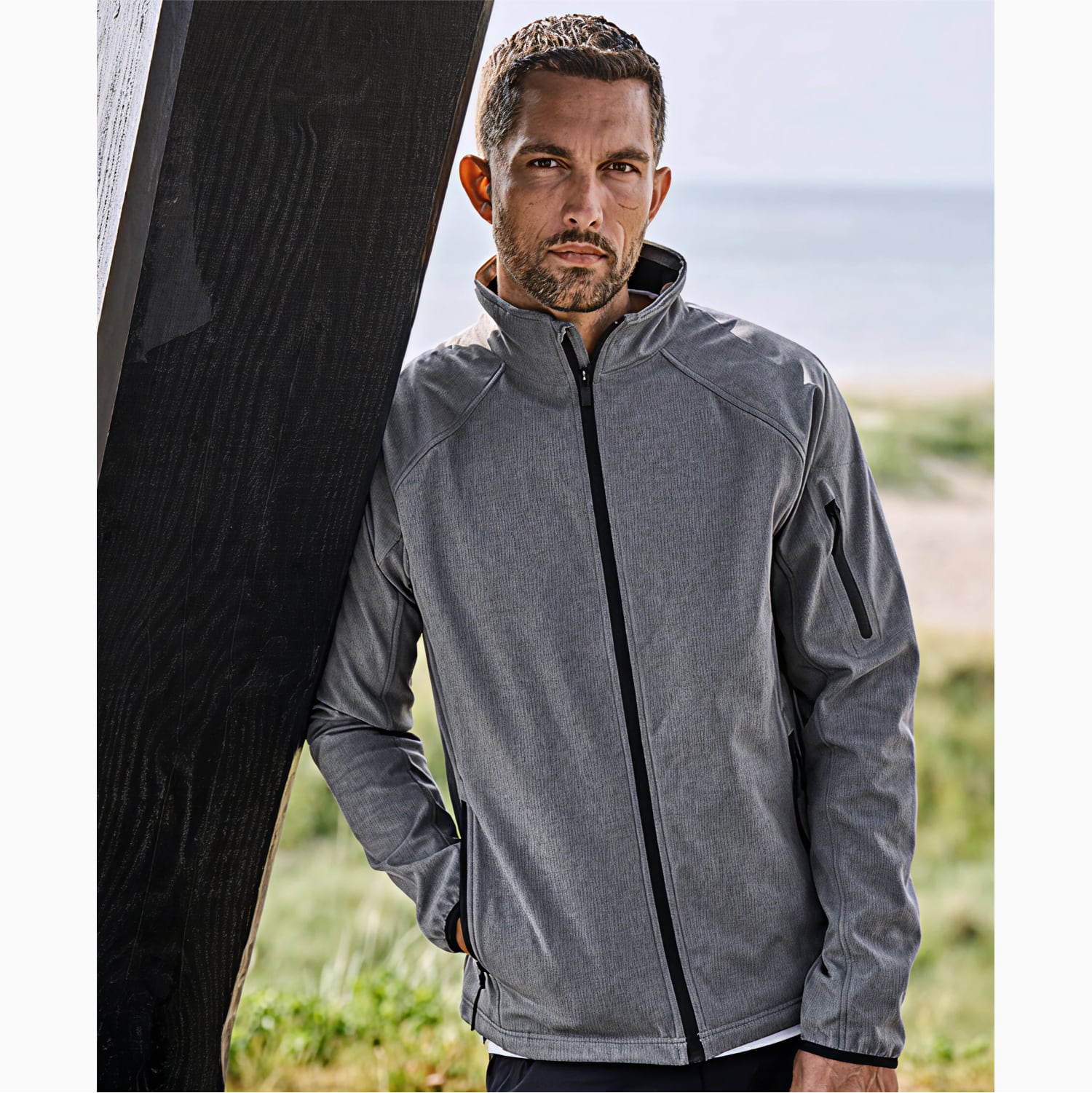 Lightweight Performance Softshell